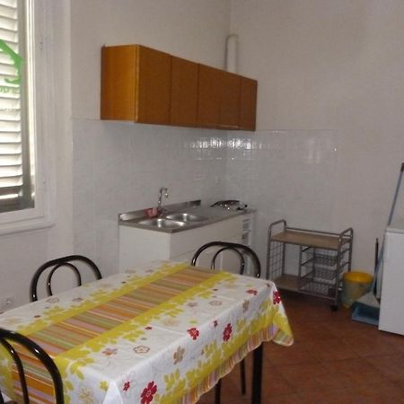 27 Aprile Hotel Florence Room photo